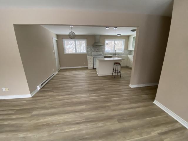 Appartement à Louer 24 Juniper, Aylmer Gatineau 13 photos | Logis Québec