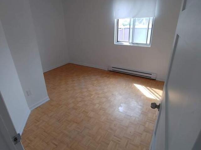 Appartement à Louer 2568 Rue Saint Charles, Le Sud Ouest Montréal 9 photos | Logis Québec