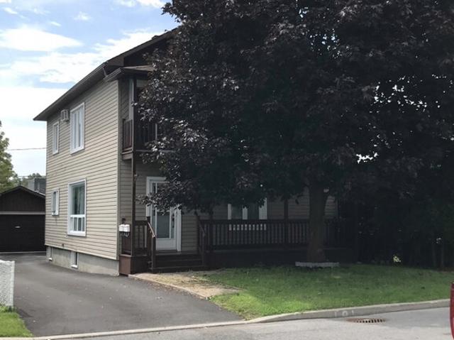 Appartement à Louer 27 Chevalier de Rouville, Hull Gatineau 4 photos | Logis Québec