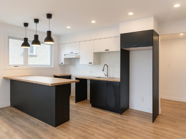 Appartement à Louer 2836 Av. Monseigneur Gosselin, Québec QC G1E 3N7, Beauport Québec 20 photos | Logis Québec