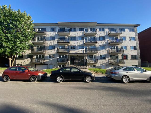 Appartement à Louer 2925 Rue Louis Paré, Lachine Montréal 24 photos | Logis Québec