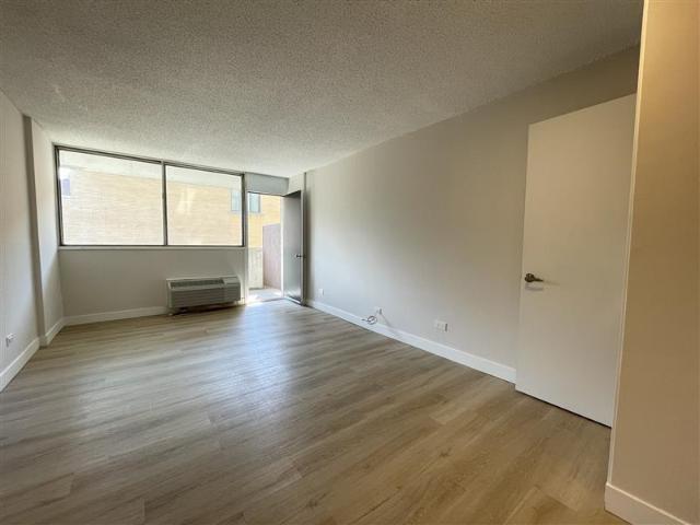 Appartement à Louer 2000 Saint Marc Street, Anjou Montréal 27 photos | Logis Québec