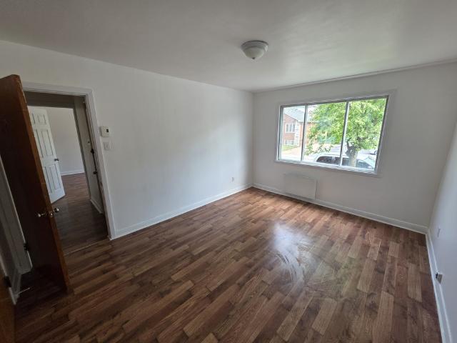 Appartement à Louer 2006 rue McGill, Le Vieux Longueuil Longueuil 7 photos | Logis Québec