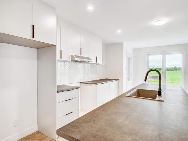 Appartement à Louer 2055 Chemin Ridge Huntingdon, Huntingdon 8 photos | Logis Québec