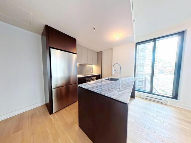 Appartement à Louer 2060 rue Peel, Ville Marie Centre Ville, Vieux Montréal 10 photos | Logis Québec