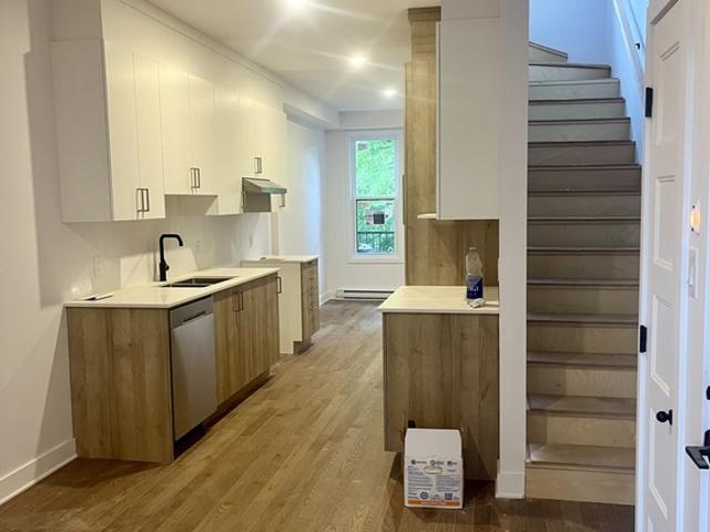 Appartement à Louer 2088 rue de Chambly, Mercier/Hochelaga Maisonneuve Montréal 8 photos | Logis Québec
