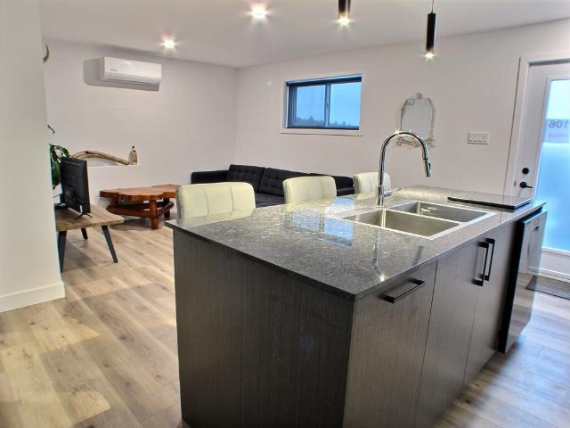 Appartement à Louer 20 Rue de l'Auberge, Val des Monts 10 photos | Logis Québec