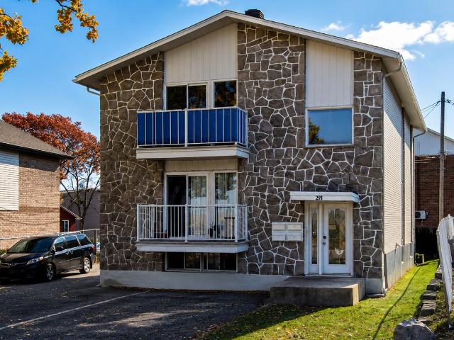 Appartement à Louer 20 Rue du Curé Robert, Hull Gatineau 9 photos | Logis Québec