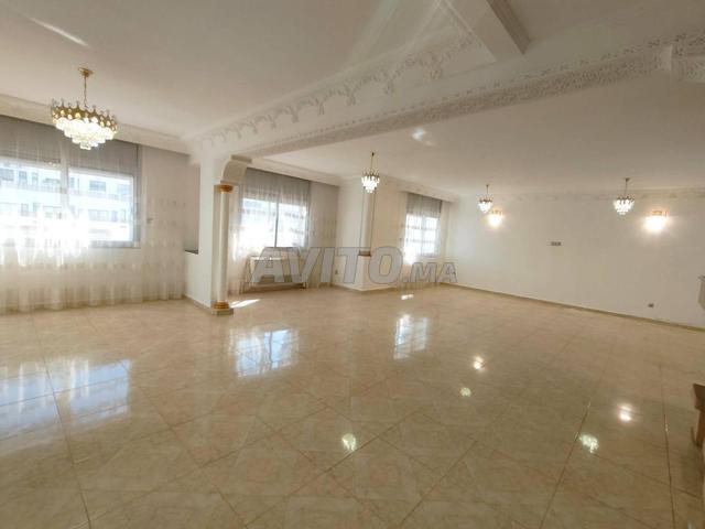 Appartement à louer 210 m² Racine