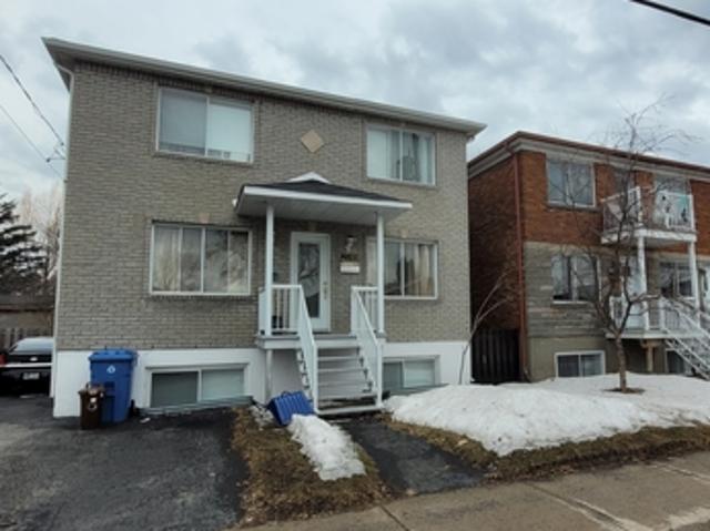 Appartement à Louer 2160, rue St Thomas, Le Vieux Longueuil Longueuil 2 photos | Logis Québec