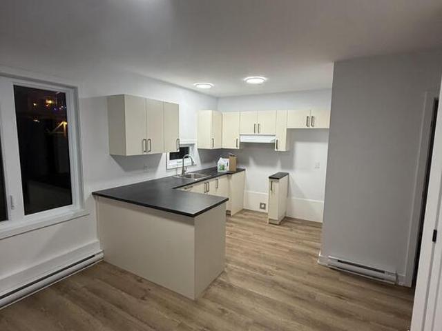 Appartement à Louer 21 rue duquesne, Hull Gatineau 7 photos | Logis Québec