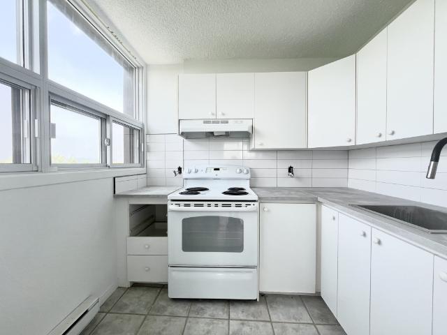 Appartement à Louer 2200 chapdelaine, Sainte Foy/Sillery/Cap Rouge Québec 12 photos | Logis Québec