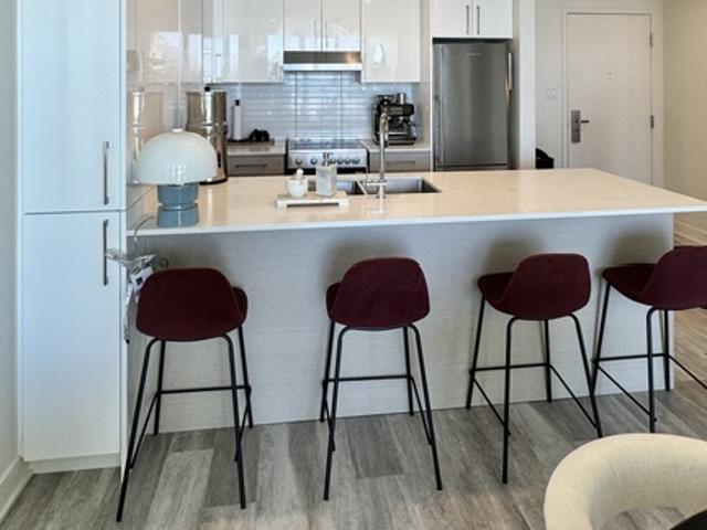 Appartement à Louer 2200 Sauvé Ouest, Saint Laurent Montréal 17 photos | Logis Québec