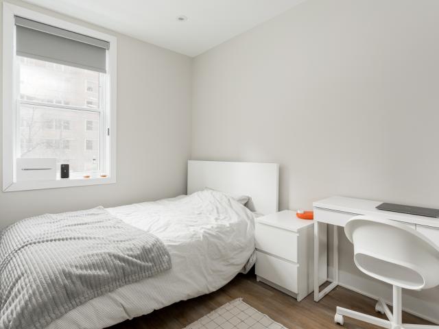 Appartement à Louer 2205 Rue Saint Marc, Anjou Montréal 5 photos | Logis Québec