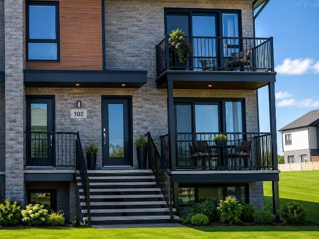 Appartement à Louer 222 Boulevard D'amsterdam, Aylmer Gatineau 29 photos | Logis Québec