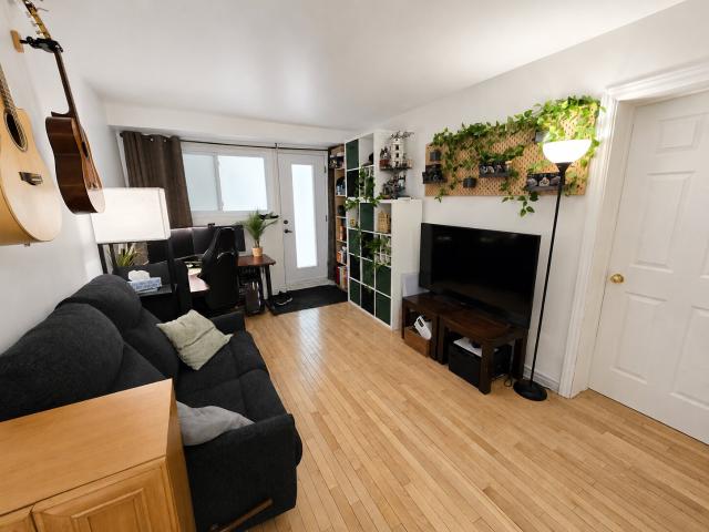 Appartement à Louer 2255 Avenue des Érables, Ville Marie Centre Ville, Vieux Montréal 5 photos | Logis Québec