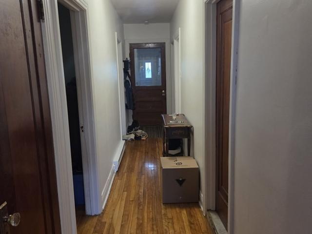Appartement à Louer 2288 rue de contrecoeur, Mercier/Hochelaga Maisonneuve Montréal 4 photos | Logis Québec
