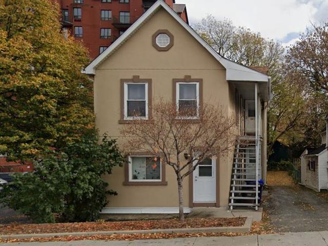 Appartement à Louer 228 Boulevard Maisonneuve, Hull Gatineau 5 photos | Logis Québec