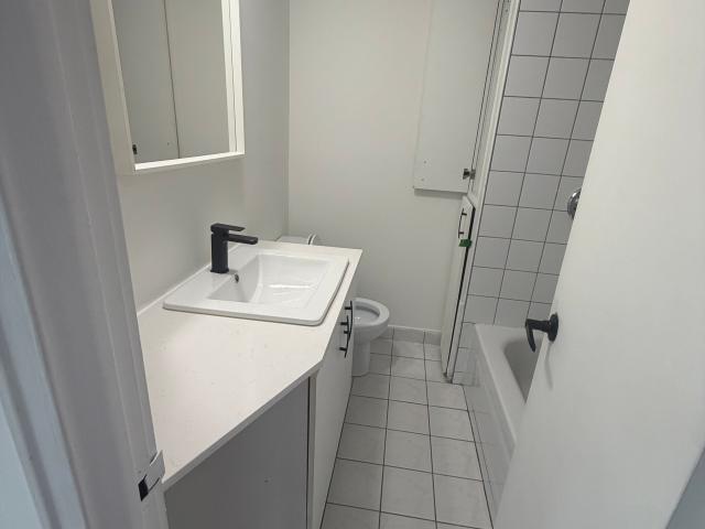 Appartement à Louer 2300 2e Avenue Québec G1L 3E3, La Cité Limoilou Québec 12 photos | Logis Québec