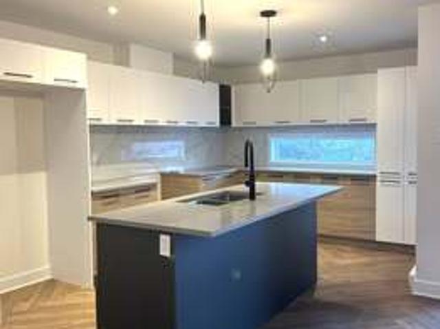 Appartement à Louer 237 Laurier, Terrebonne Terrebonne 9 photos | Logis Québec