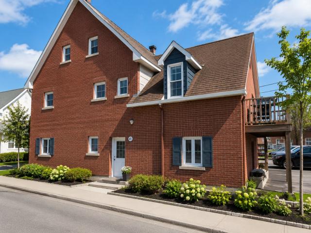 Appartement à Louer 235 Rue Papineau, Hull Gatineau 5 photos | Logis Québec