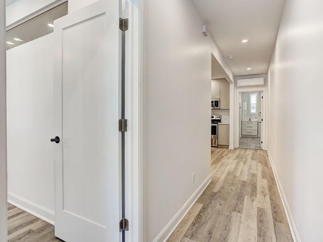 Appartement à Louer 2376 Rue Chapleau Montréal H2K 3H3, Ville Marie Centre Ville, Vieux Montréal 13 photos | Logis Québec