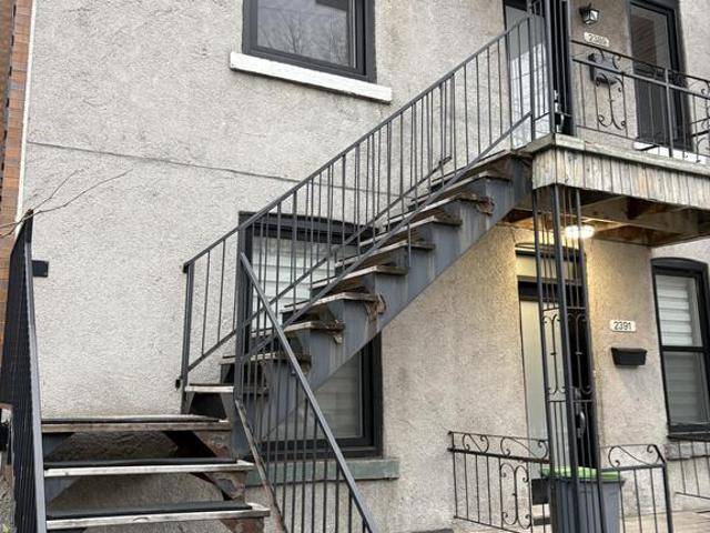 Appartement à Louer 2389 rue Bercy, Ville Marie Centre Ville, Vieux Montréal 10 photos | Logis Québec