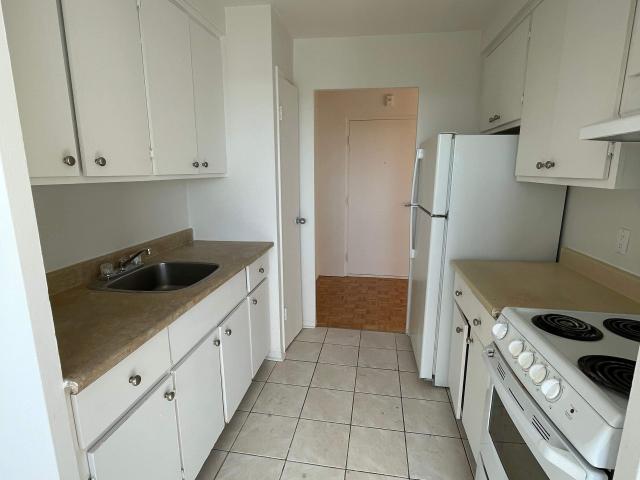 Appartement à Louer 239 Bd Deguire Saint Laurent H4N 1P2, Saint Laurent Montréal 12 photos | Logis Québec