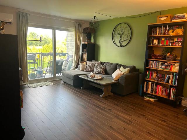 Appartement à Louer 2 127 Rue du Britannia, Aylmer Gatineau 10 photos | Logis Québec