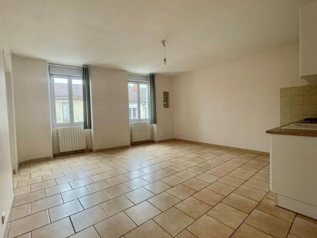 Appartement à louer 2 pièces • Notre Dame de Sanilhac