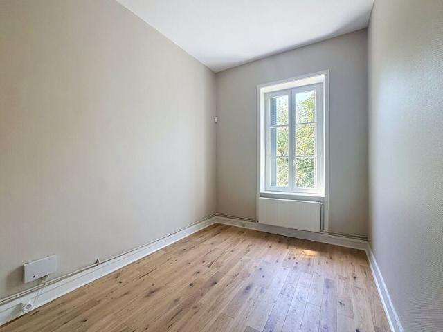 Appartement à louer 2 pièces • Oullins