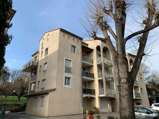 Appartement à louer, 2 pièces Aubenas 07200