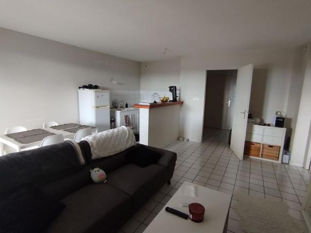 Appartement à louer 2 pièces • Aubenas