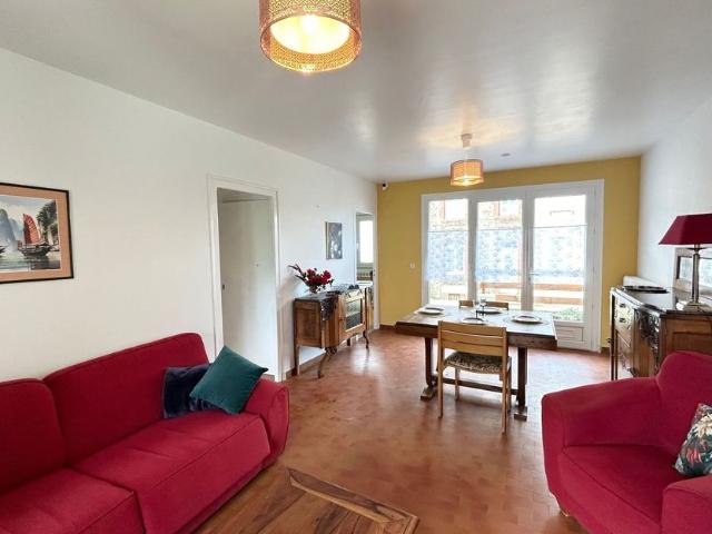 Appartement à louer 2 pièces • Aire sur l'Adour