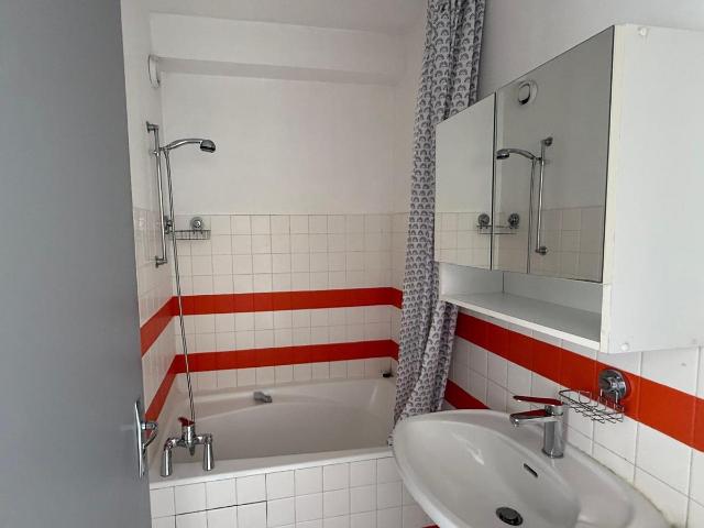 Appartement à louer, 2 pièces ANGERS 49000