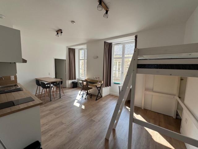 Appartement à louer, 2 pièces ANGERS 49000