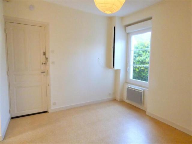 Appartement à louer, 2 pièces ANGERS 49100