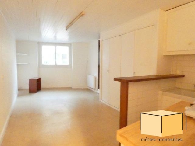 Appartement à louer, 2 pièces Belley 01300