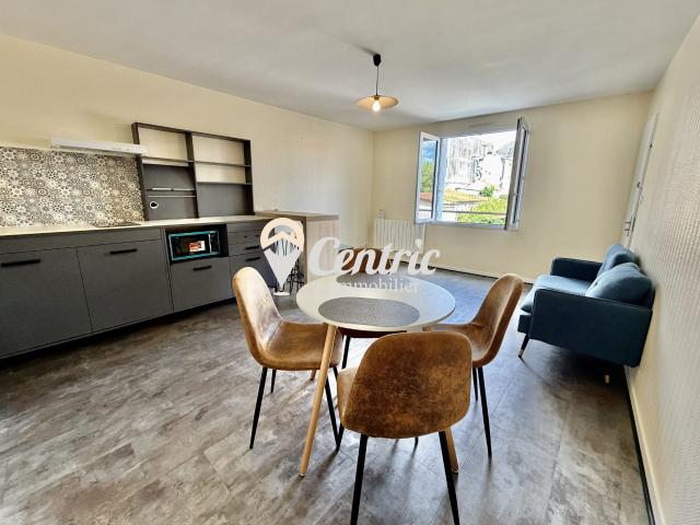 Appartement à louer, 2 pièces Bressuire 79300