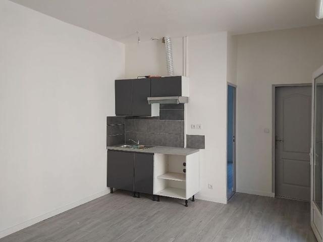 Appartement à louer 2 pièces • Cenon