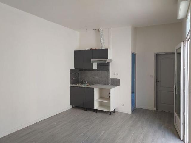 Appartement à louer 2 pièces • Cenon