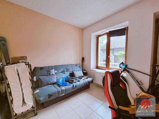 Appartement à louer, 2 pièces Cervens 74550