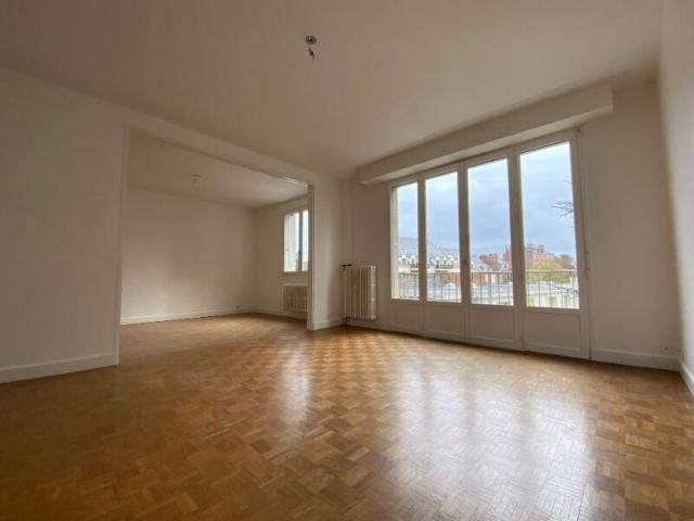 Appartement à louer 2 pièces • Compiègne