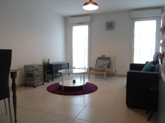 Appartement à louer 2 pièces • Crosne