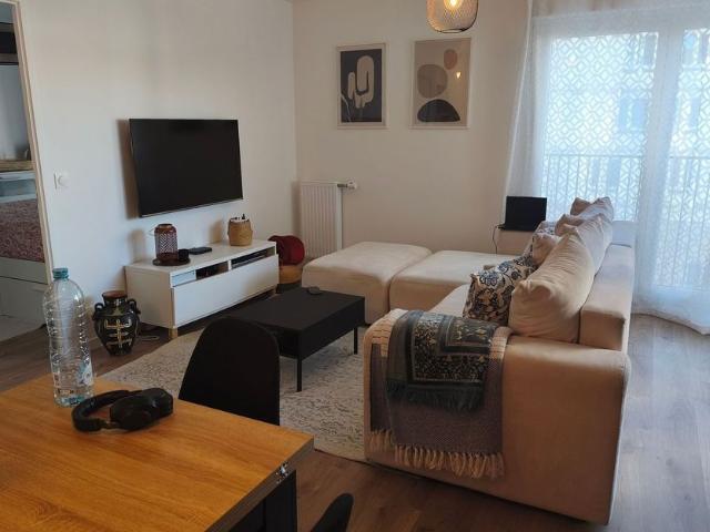 Appartement à louer 2 pièces • Évry