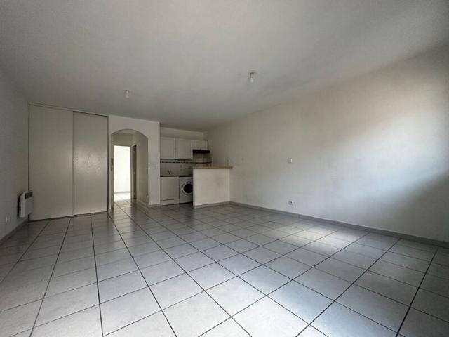 Appartement à louer 2 pièces • Elne