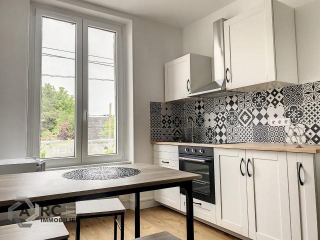 Appartement à louer, 2 pièces Fleury les Aubrais 45400
