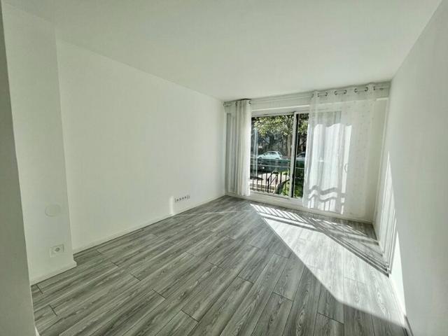 Appartement à louer 2 pièces • Fresnes