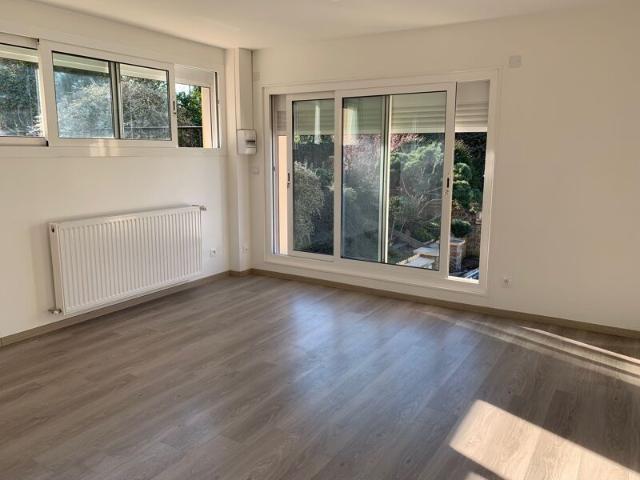 Appartement à louer 2 pièces • Gometz le Châtel
