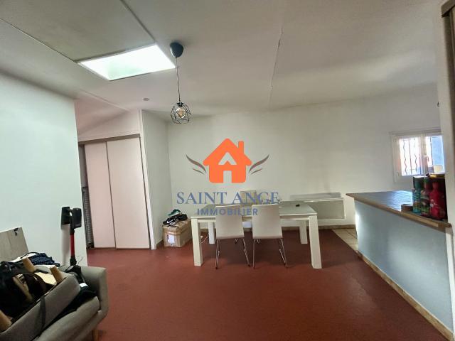 Appartement à louer, 2 pièces La Crau 83260